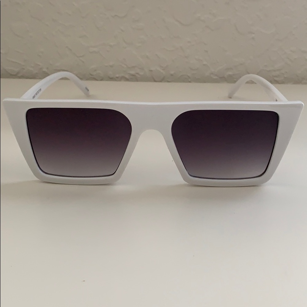 🆕 🆑 SUNGLASSES